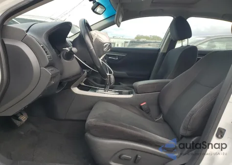 2014 Nissan Altima 2.5 z USA, uszkodzony, nr VIN 1N4AL3AP1EN206601